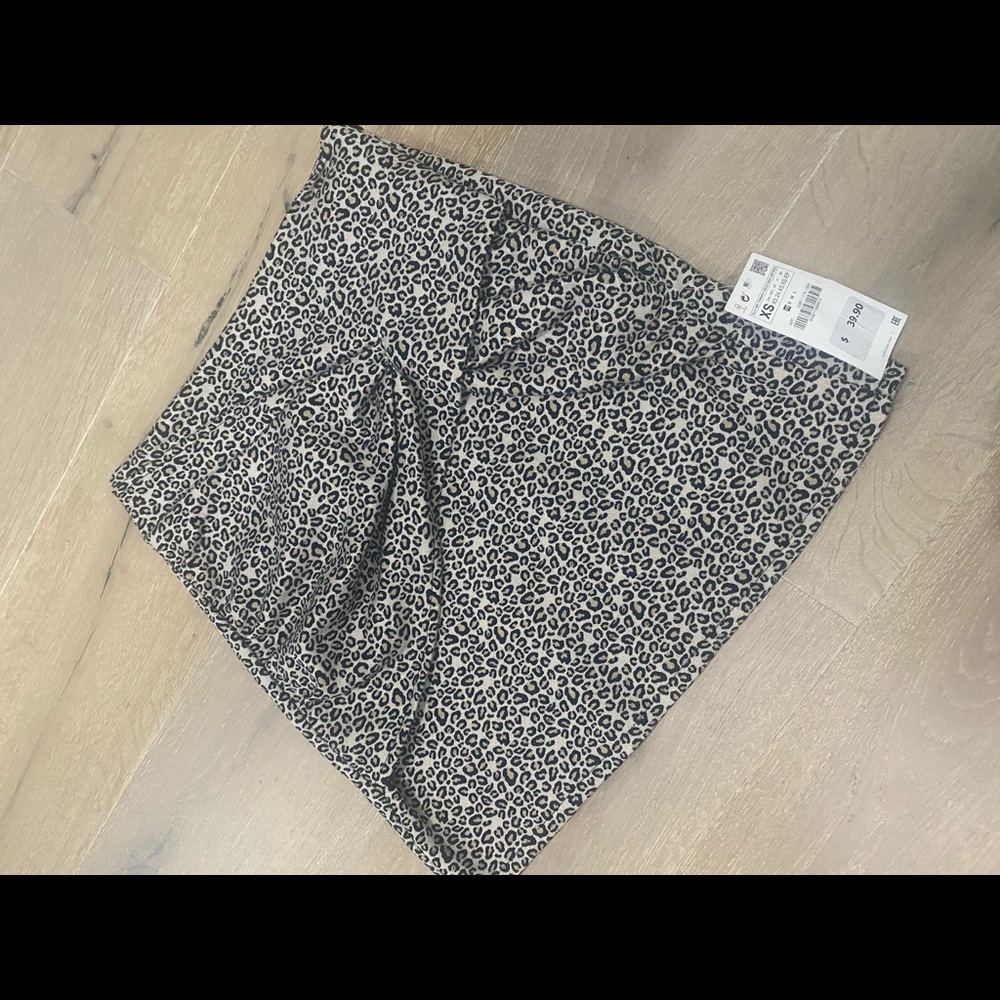 NWT Zara Skirt - XS